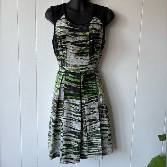 Matty M Silk Green/Black Abstract Dress | Size Small - Picture 2 of 9